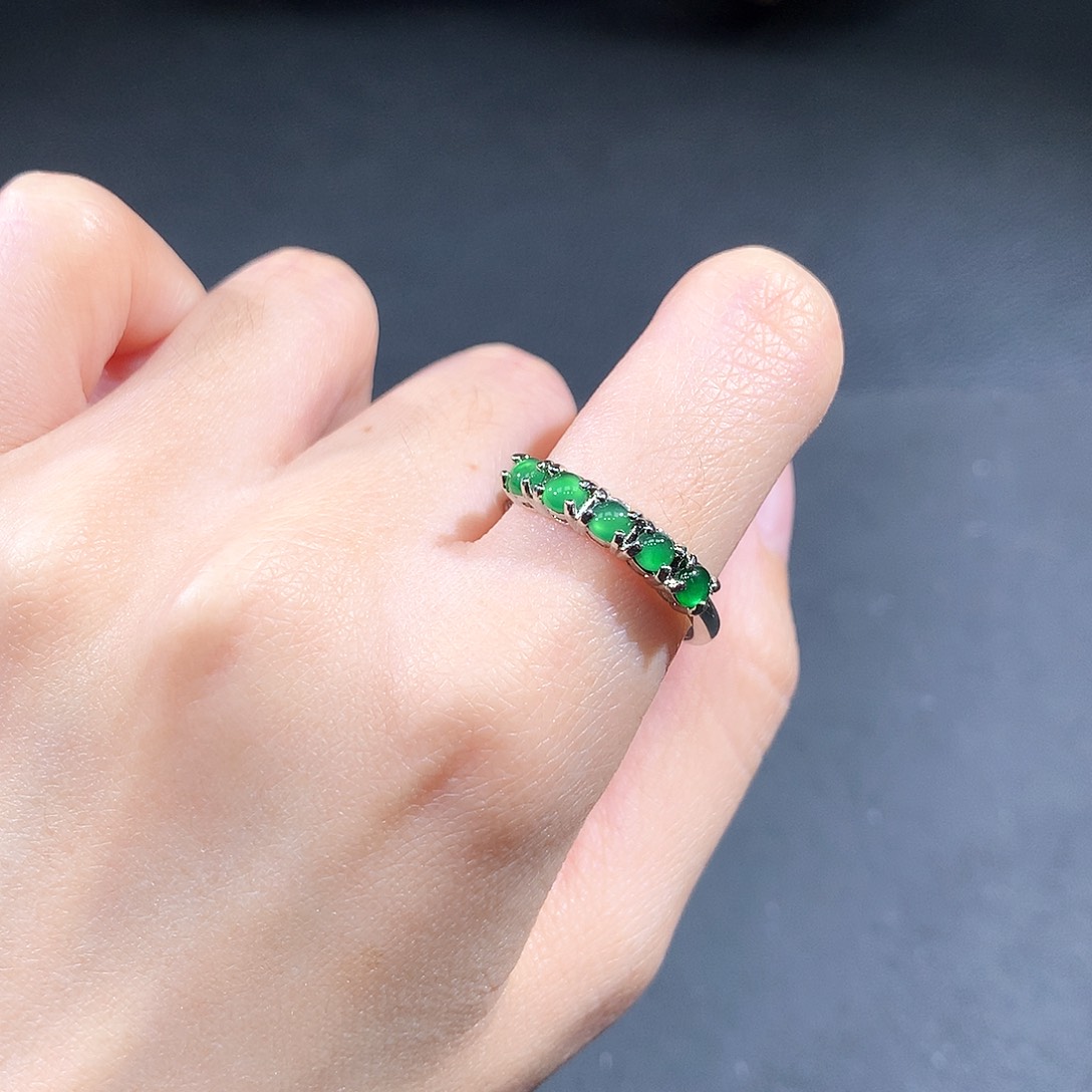 未镶嵌戒指翡翠翡翠