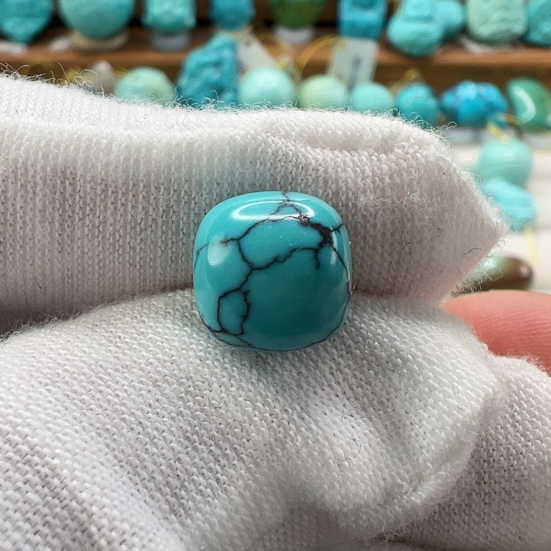 绿松石配饰未镶嵌