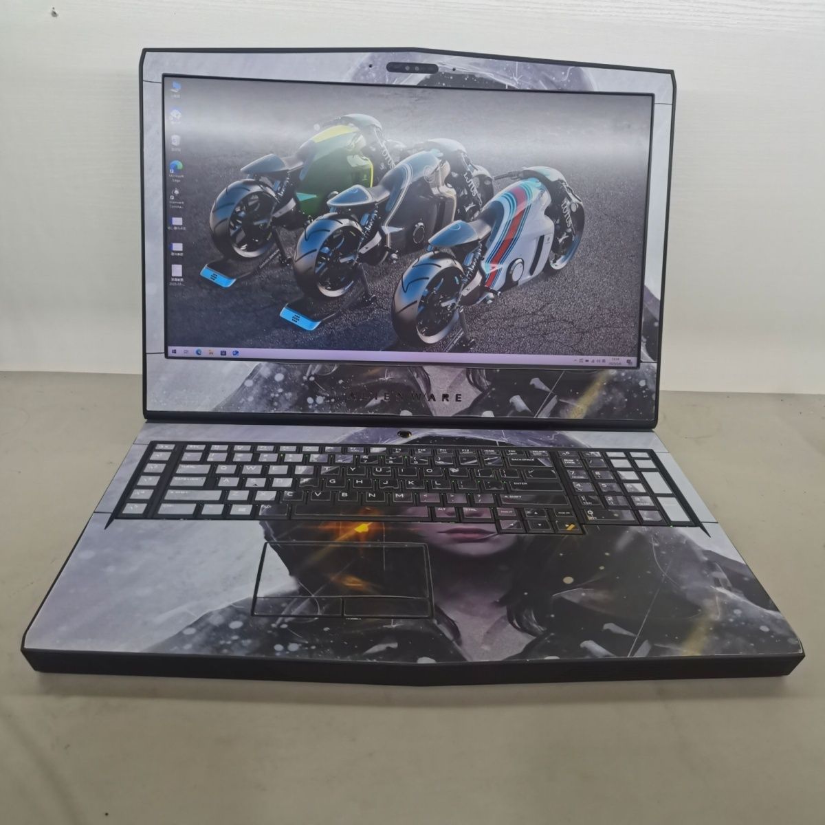8新 ALIENWARE/外星人 17 R4 2017款i7-7700H/1060/16G/256+1T