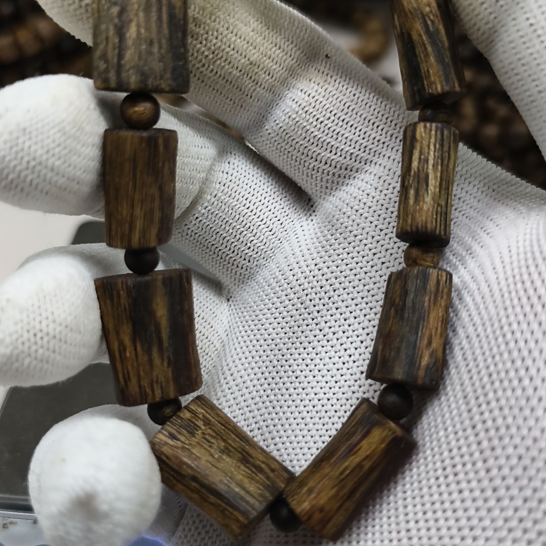 沉香木手串棋楠沉香随型牌子珠12克＋