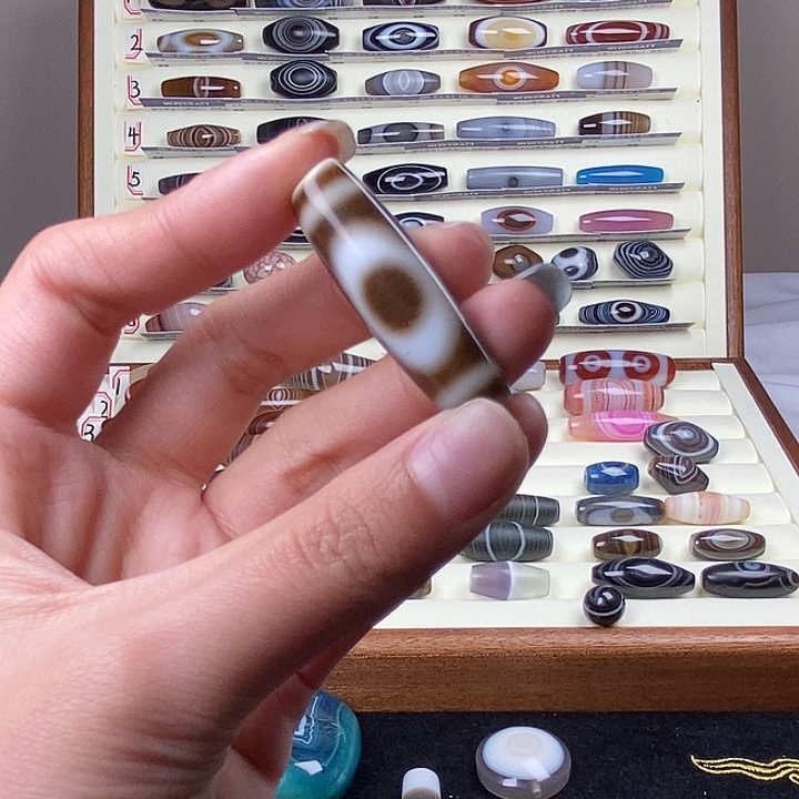 *****玛瑙/玉髓未镶嵌颈饰