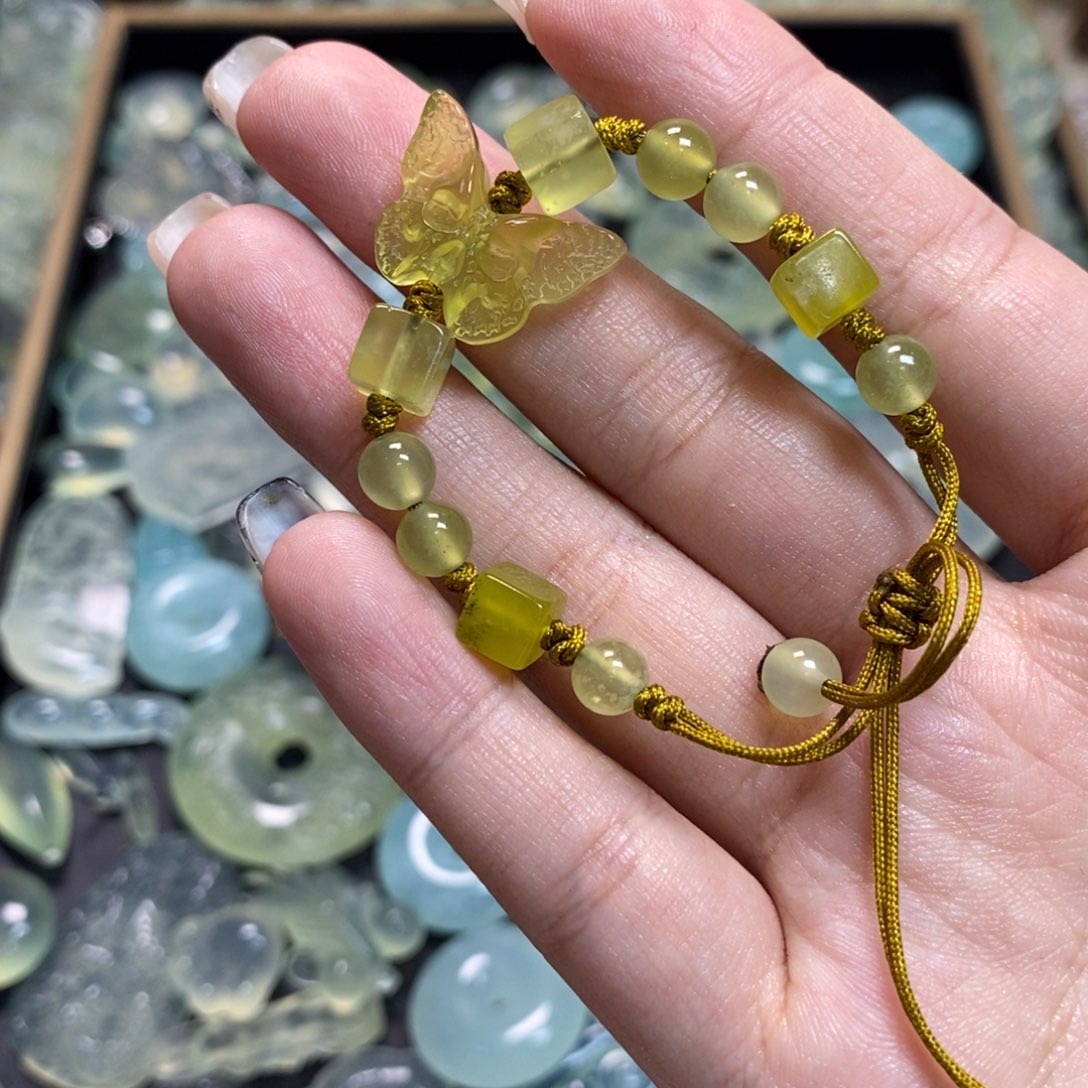 岫玉颈饰未镶嵌蝴蝶手链