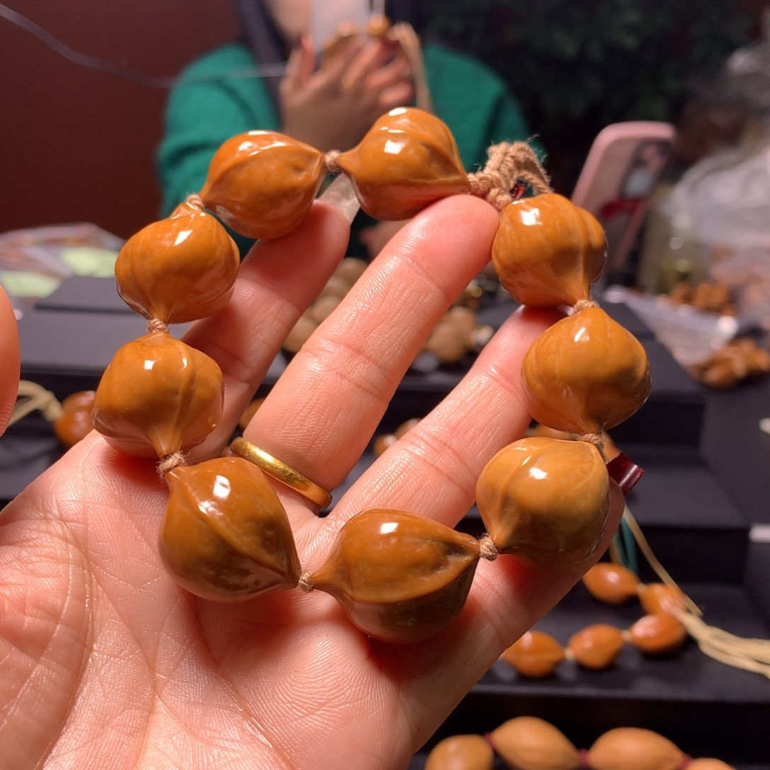 橄榄核手串/手链魏*三花手串