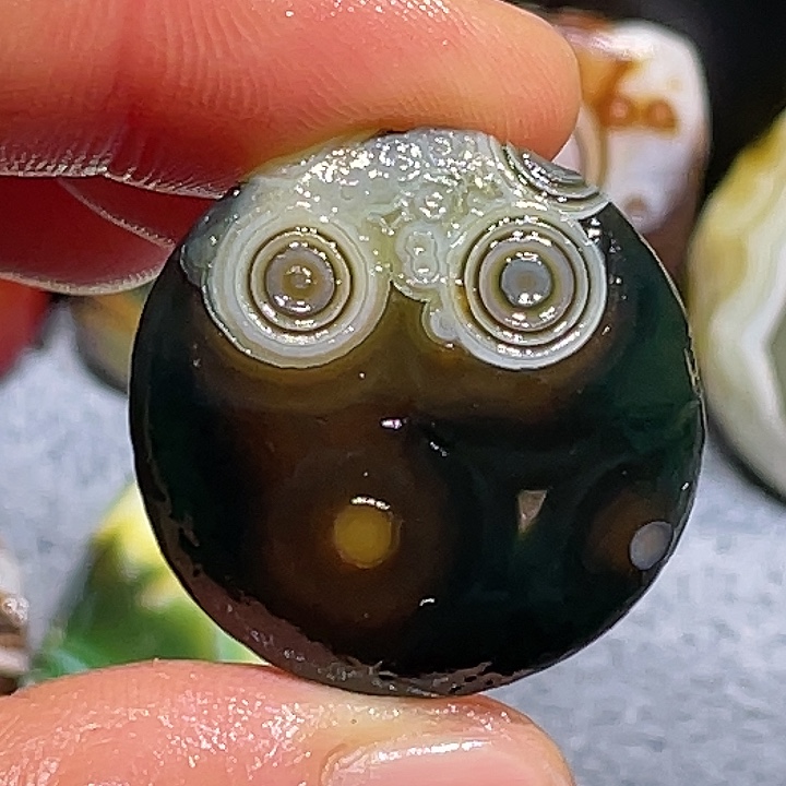 玛瑙/玉髓未镶嵌珠宝奇石