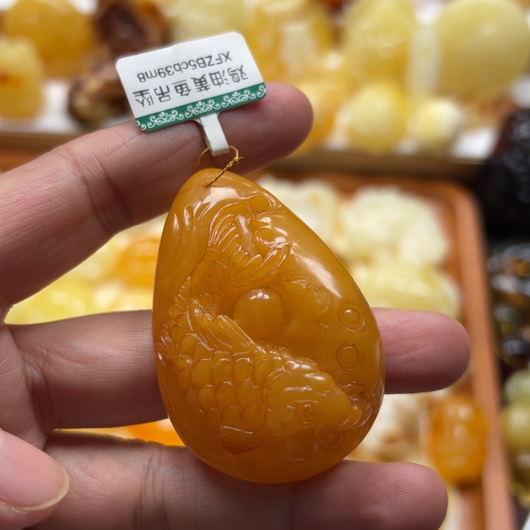 琥珀未镶嵌珠宝奇石