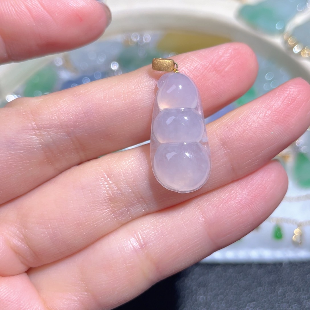 翡翠颈饰18K金镶嵌翡翠