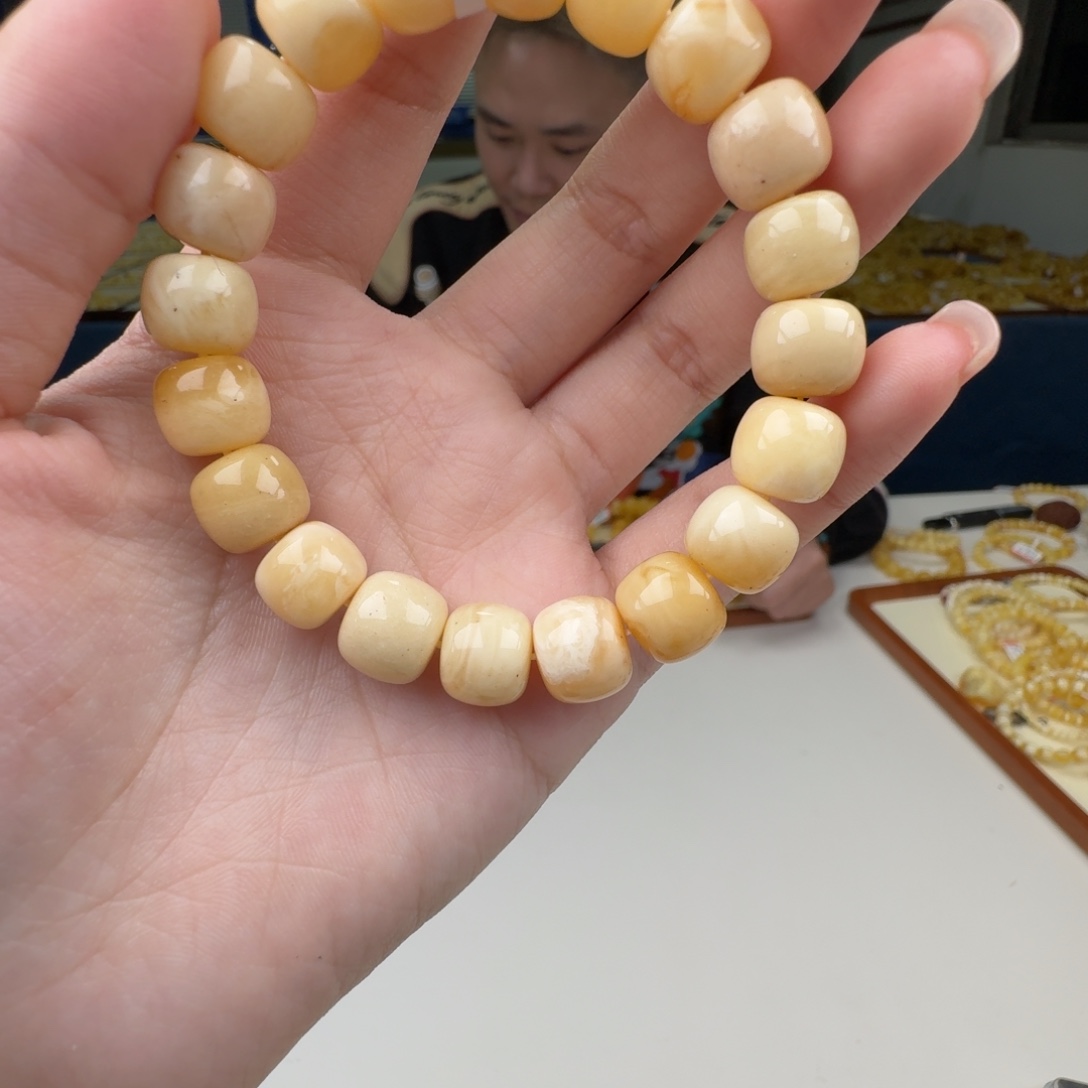 琥珀未镶嵌手链蜜蜡手串