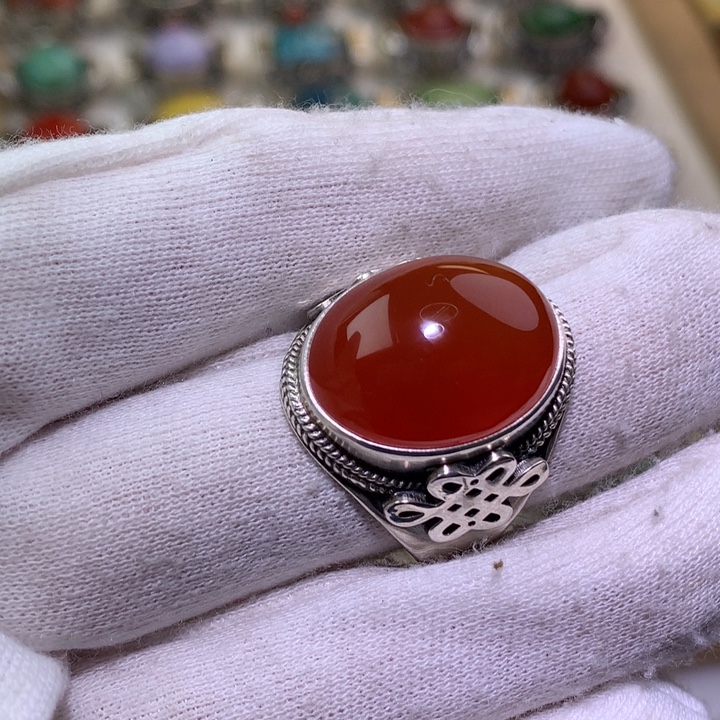 南红玛瑙足银镶嵌戒指