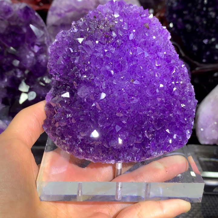 未镶嵌水晶大型摆件（非配饰）