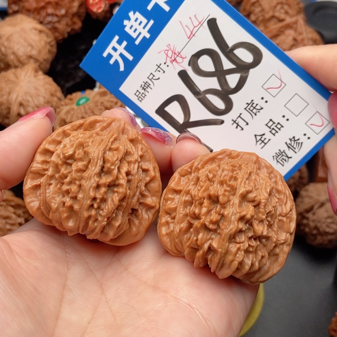 吊坠桃核核桃四座楼狮子头