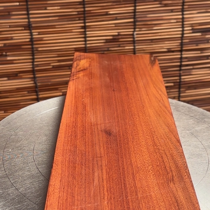 用***4大叶紫檀（黑酸枝木类）