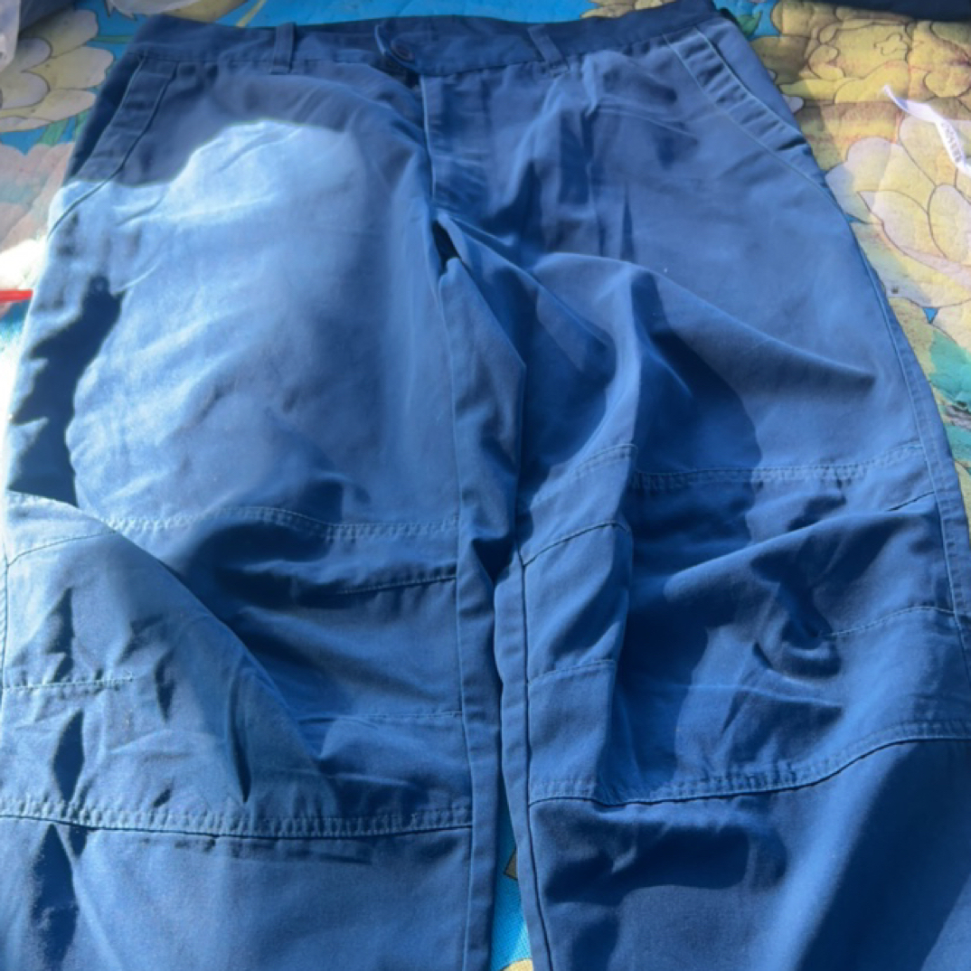 蓝精灵春秋工作服单裤子有磨损有褪色有瑕疵 介意者勿拍