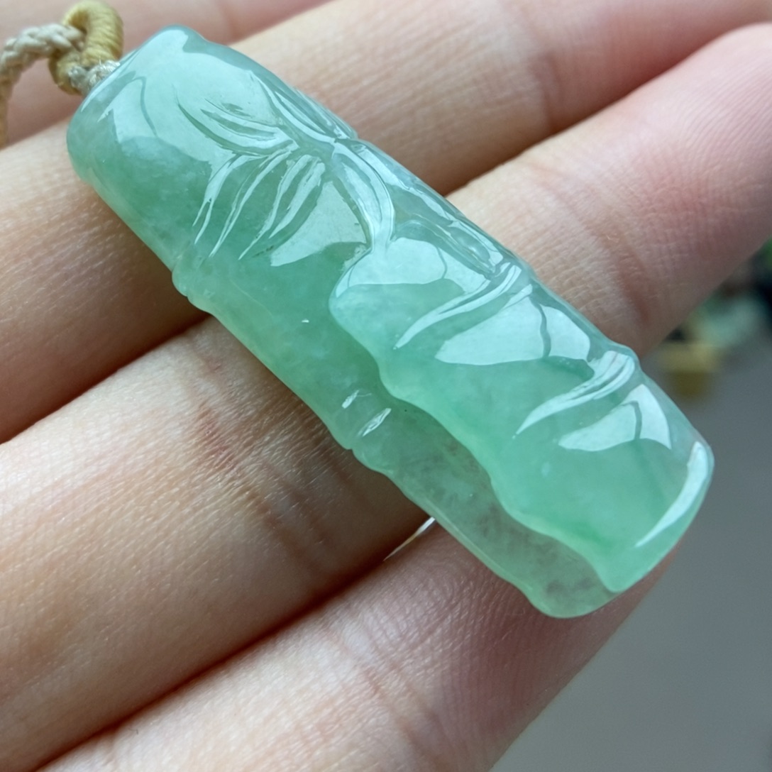 翡翠未镶嵌颈饰吊坠15