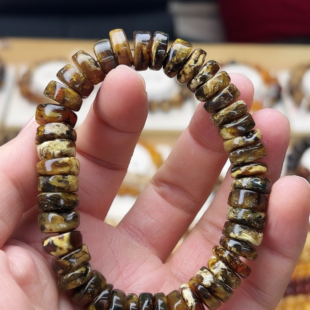 琥珀未镶嵌裸石大