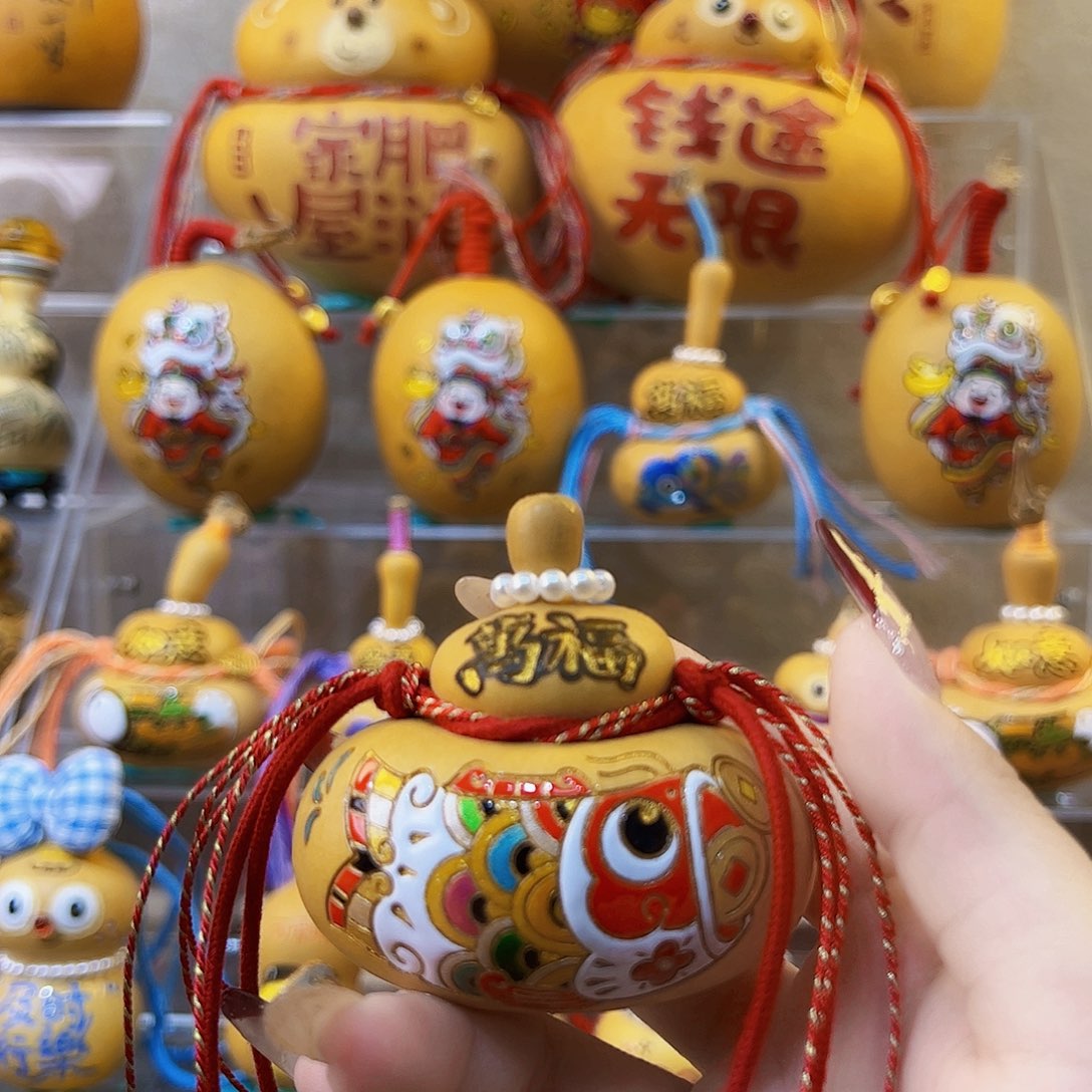 佩***兰哈哈哈这首歌真的很好听