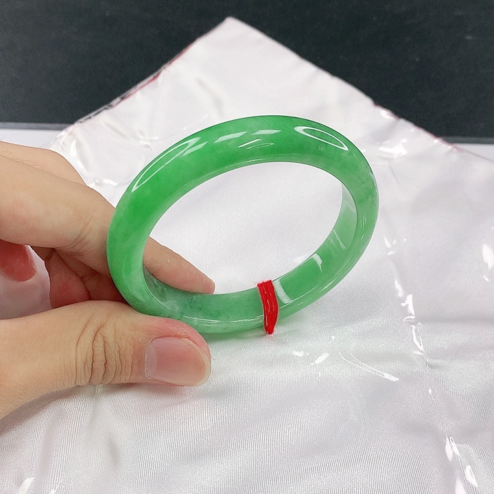 翡翠未镶嵌手镯圈55.4。14066