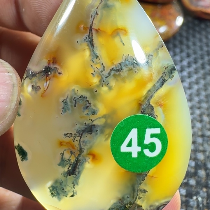 用***6玛瑙/玉髓未镶嵌颈饰