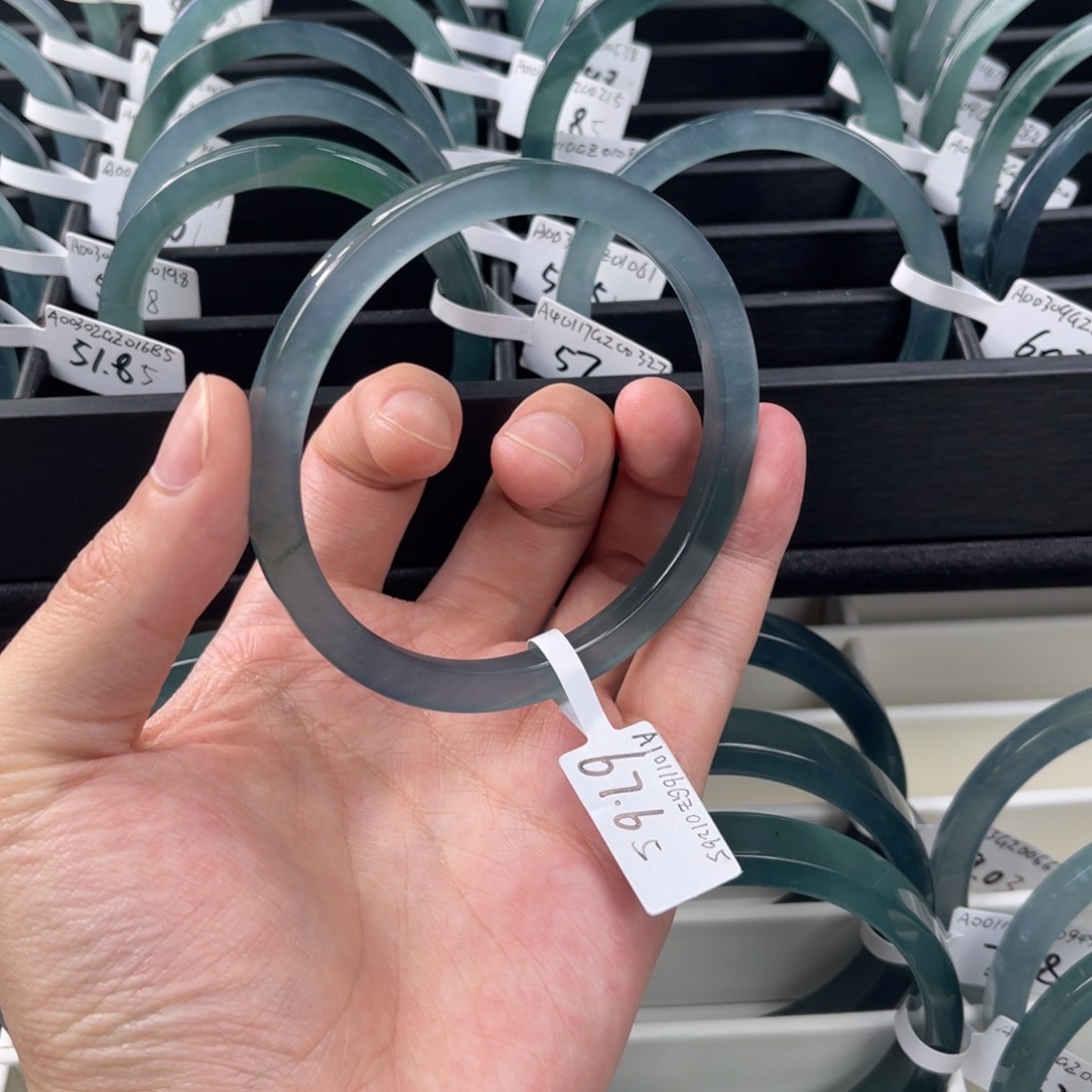 翡翠未镶嵌手镯我**底67.65