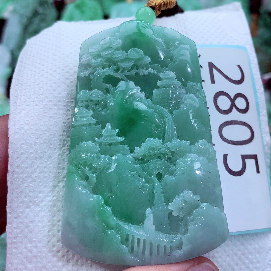 吊坠(不含链)未镶嵌翡翠