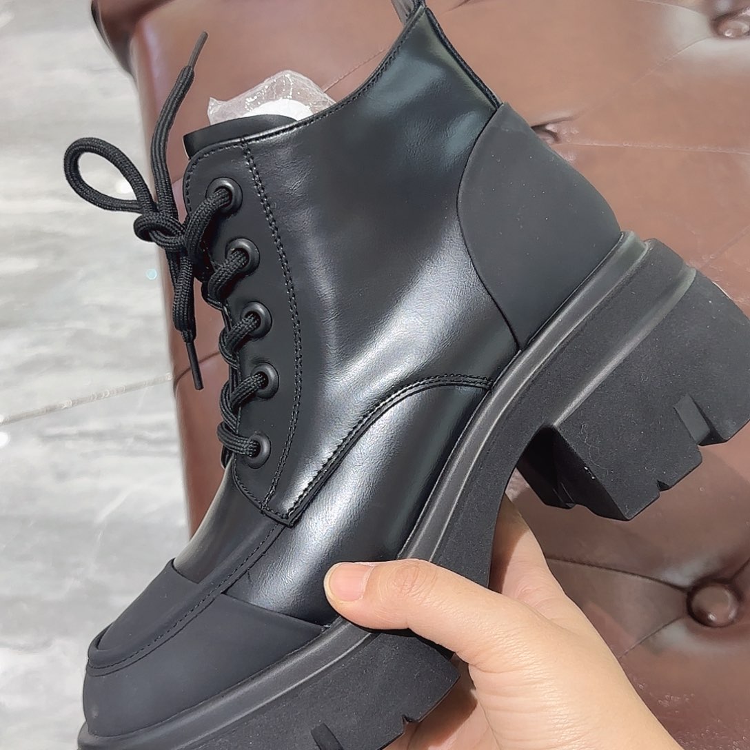 350003黑色37马丁靴