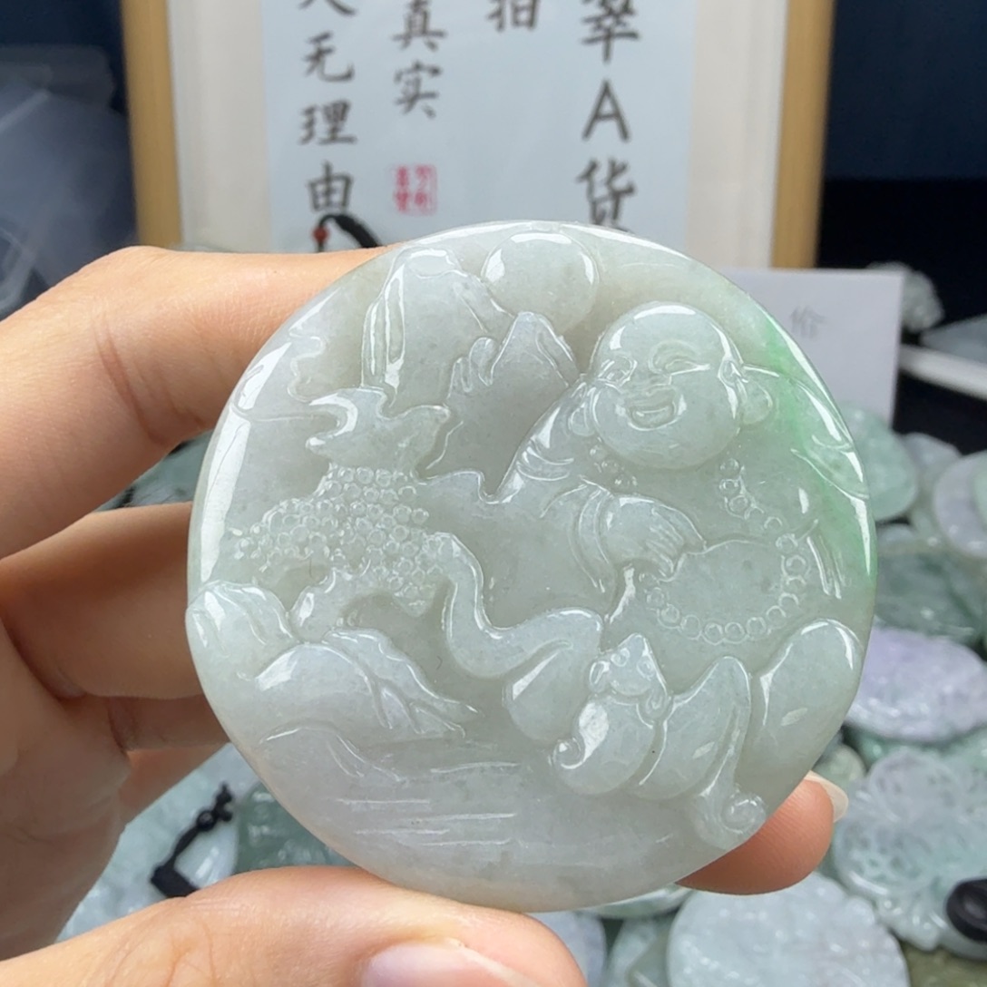 翡翠未镶嵌颈饰翡翠