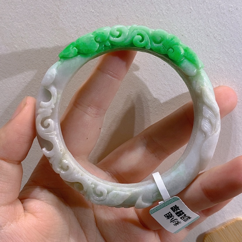 【闪购商品】未镶嵌手镯翡翠