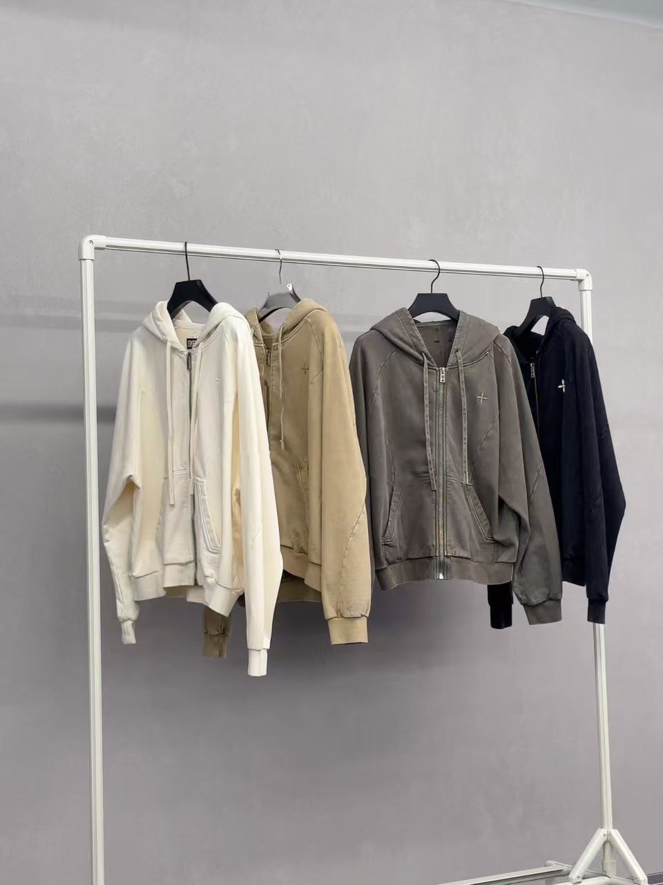 十字刺绣重工水洗炒色拼接设计拉链卫衣连帽外套上衣