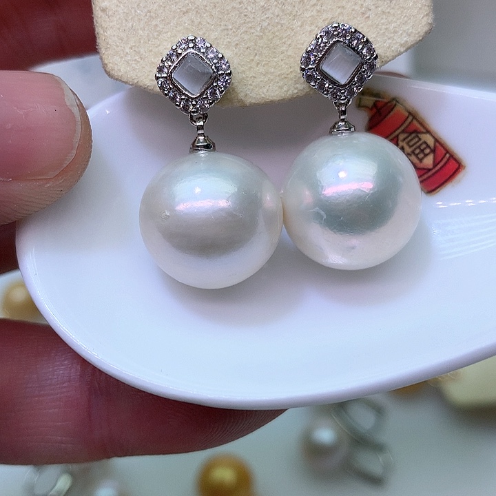 银S925镶嵌耳饰淡水珍珠