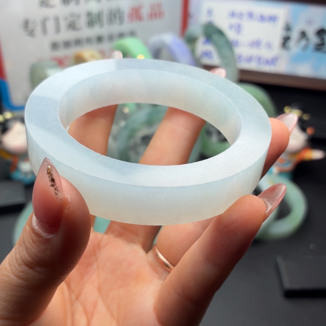 爱***男定制翡翠未镶嵌翡翠手镯