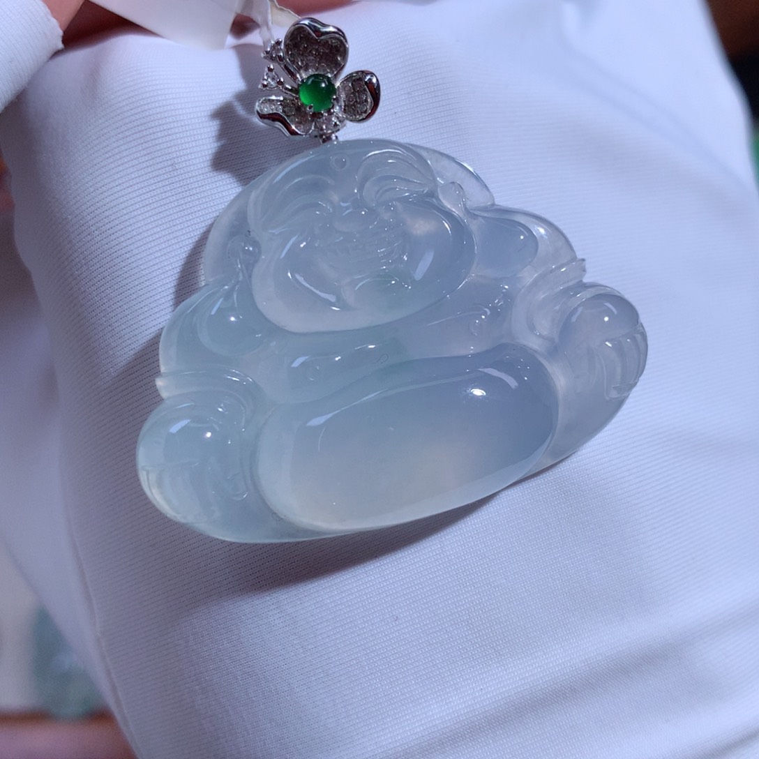 翡翠颈饰18K金镶嵌大佛公