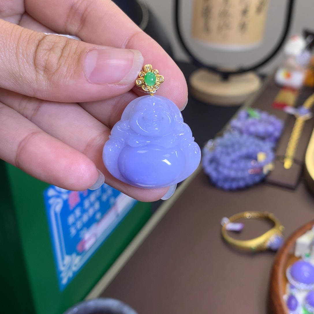 翡翠颈饰18K金镶嵌翡翠