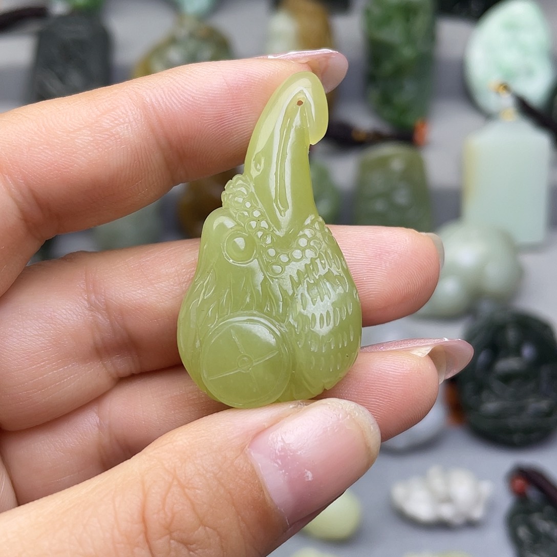 和田玉未镶嵌挂件