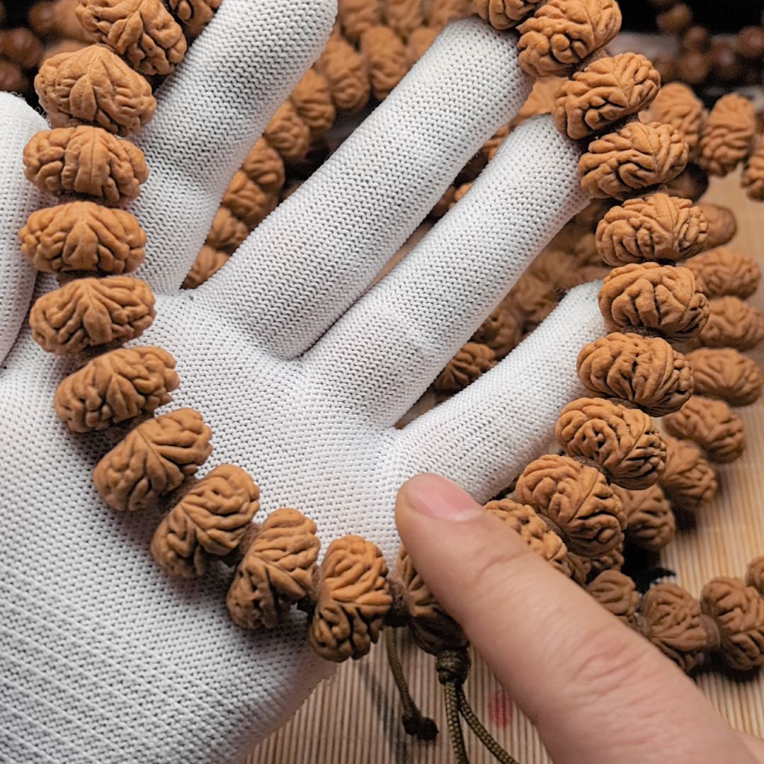 吊坠桃核一道劲大手持