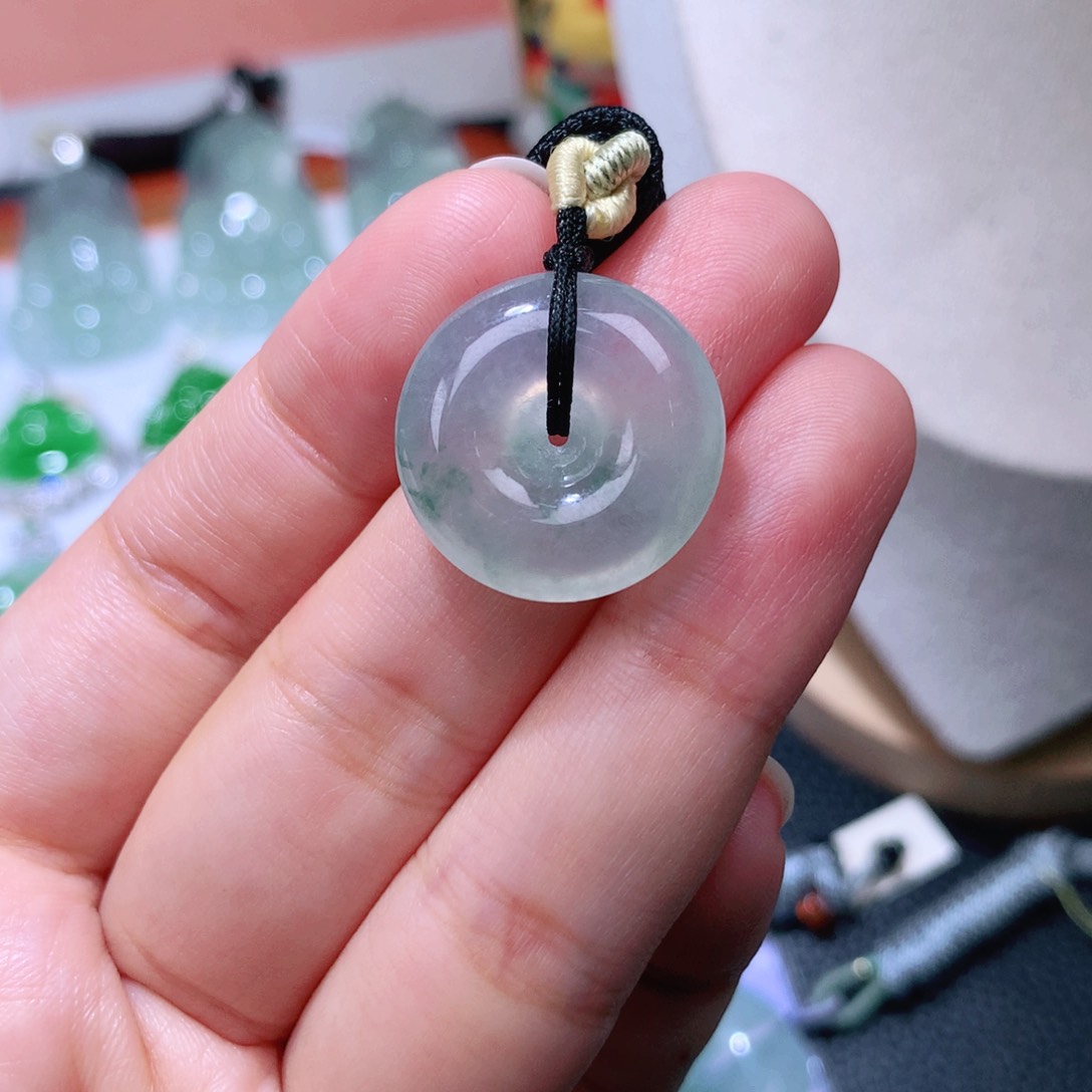 颈饰未镶嵌翡翠扣子21.2*6.2