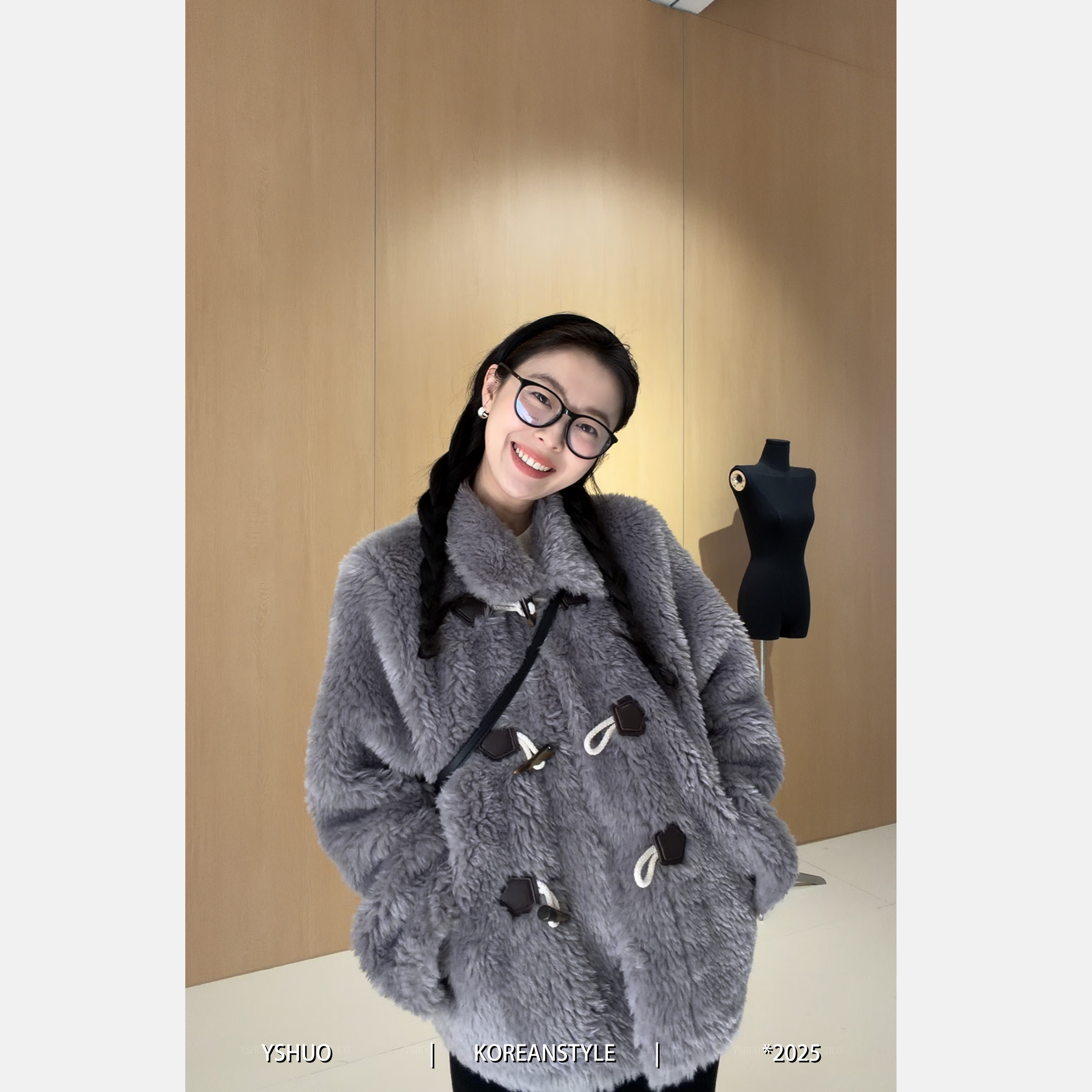 YSHUO【紫雾观雪】设计感复古翻领时髦秋冬厚实保暖毛毛短外套 9897