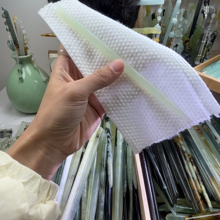 蛇纹石玉发饰未镶嵌