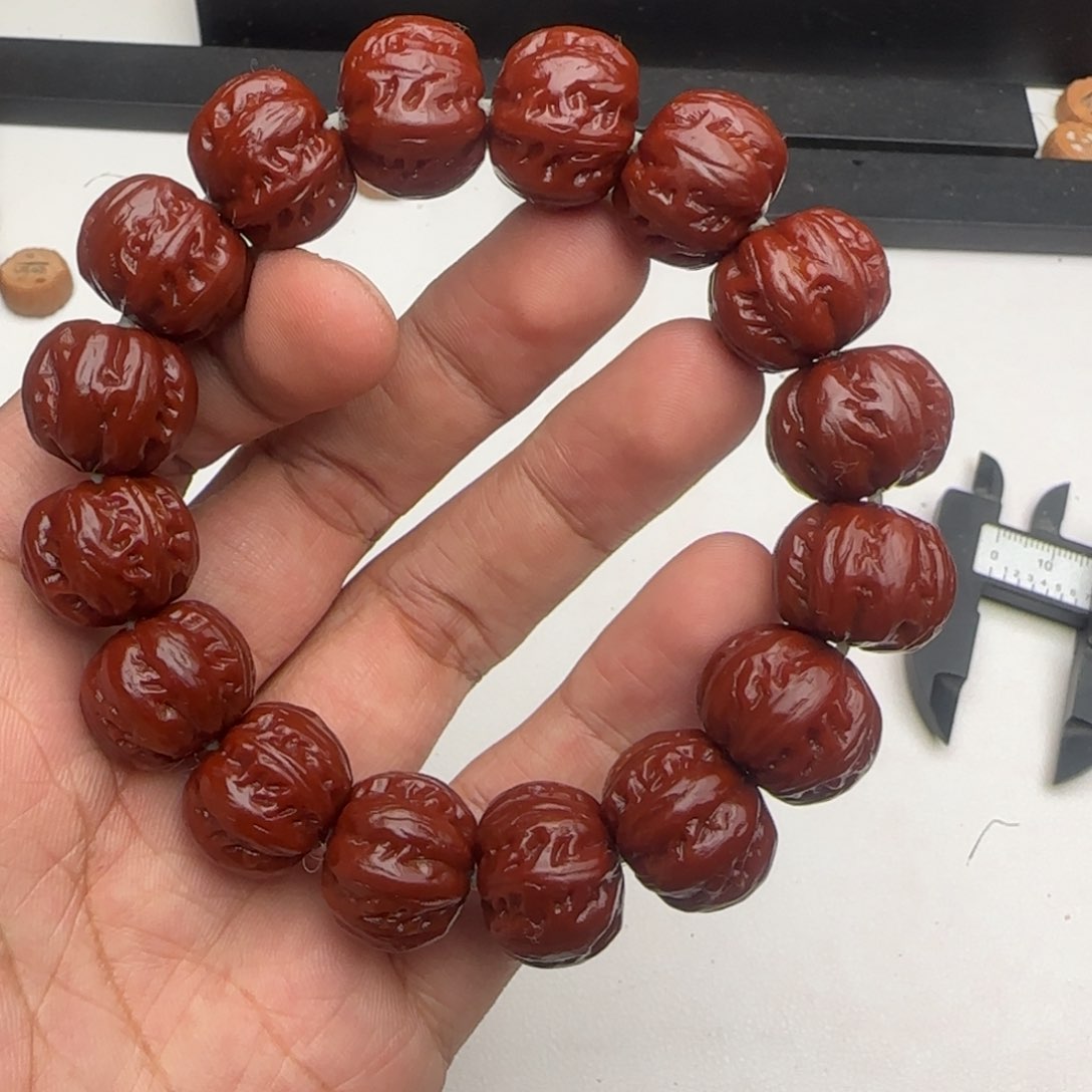 猴头核桃吊坠你好