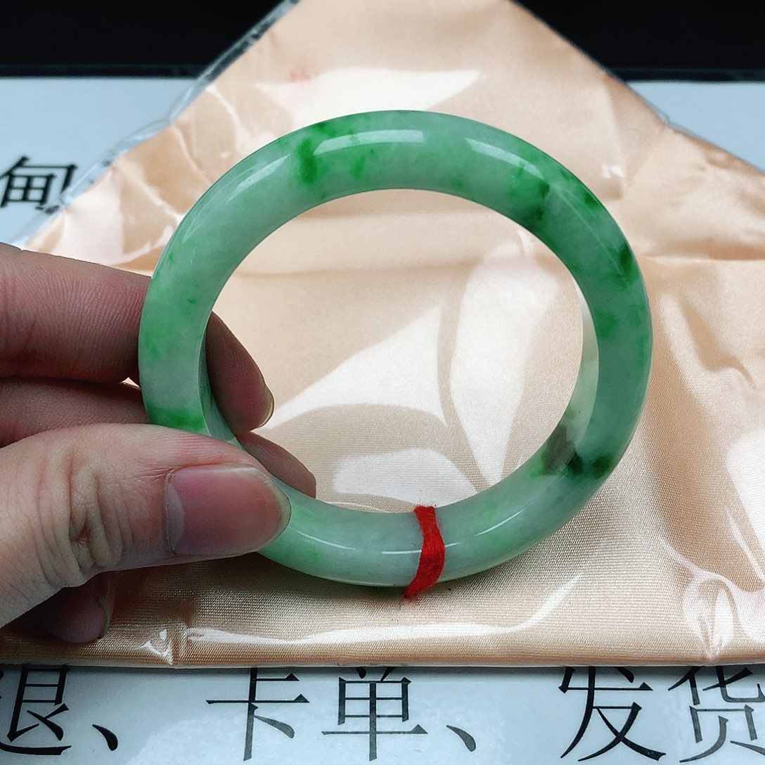 翡翠手镯未镶嵌圈55