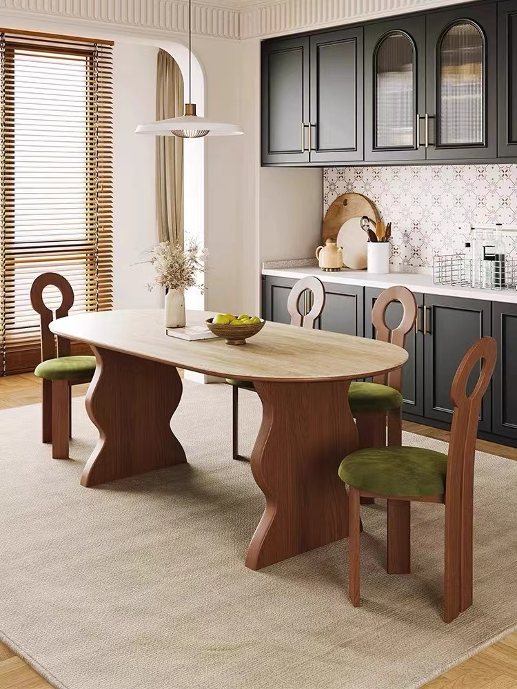 法式中古复古风实木餐桌椅组合家用小户型胡桃木椭圆桌波浪款餐桌