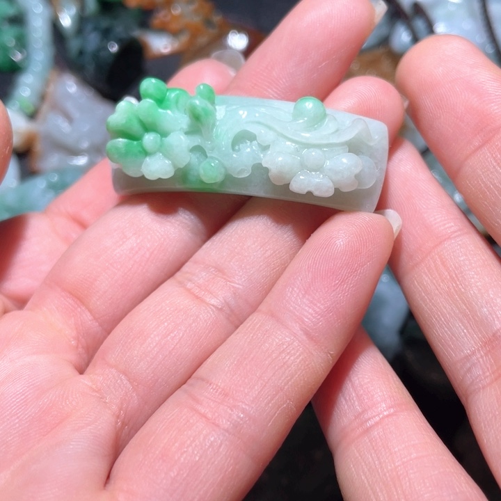 【闪购商品】翡翠颈饰未镶嵌天然翡翠