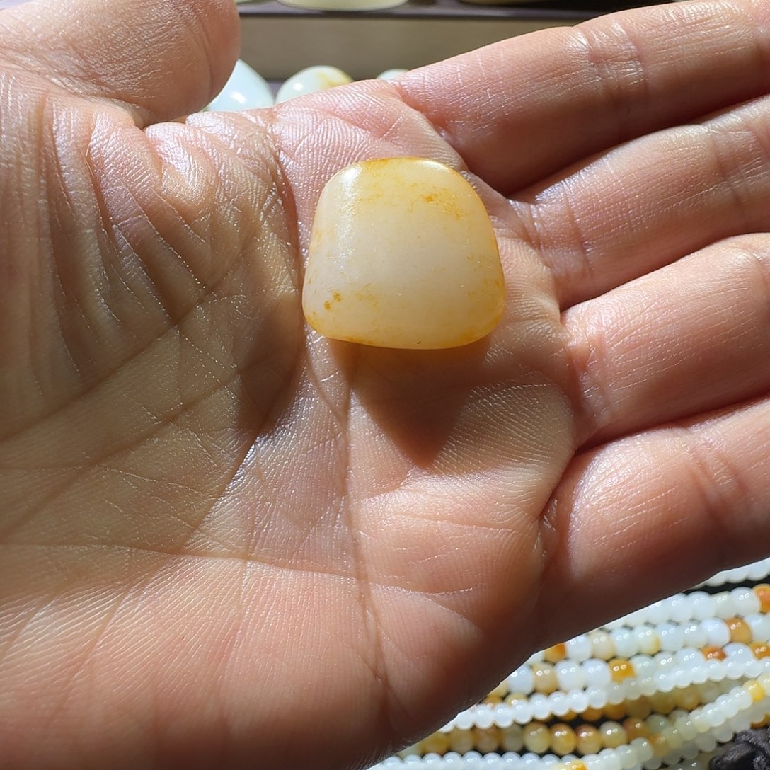 和田玉未镶嵌吊坠(不含链)