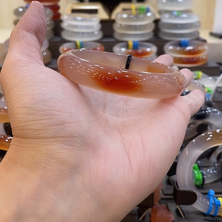 玛瑙/玉髓未镶嵌手镯