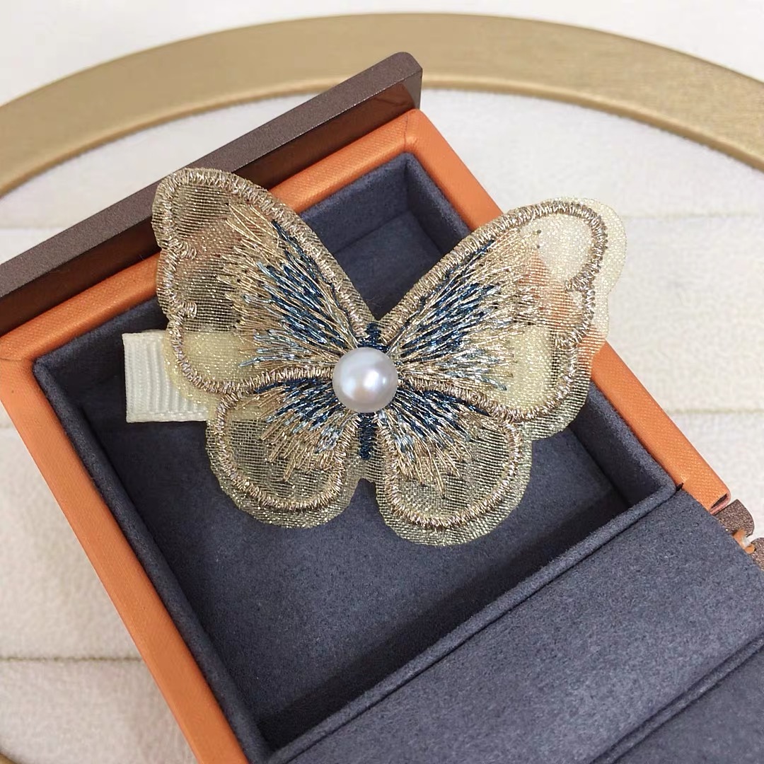 爆款刺绣蝴蝶发夹