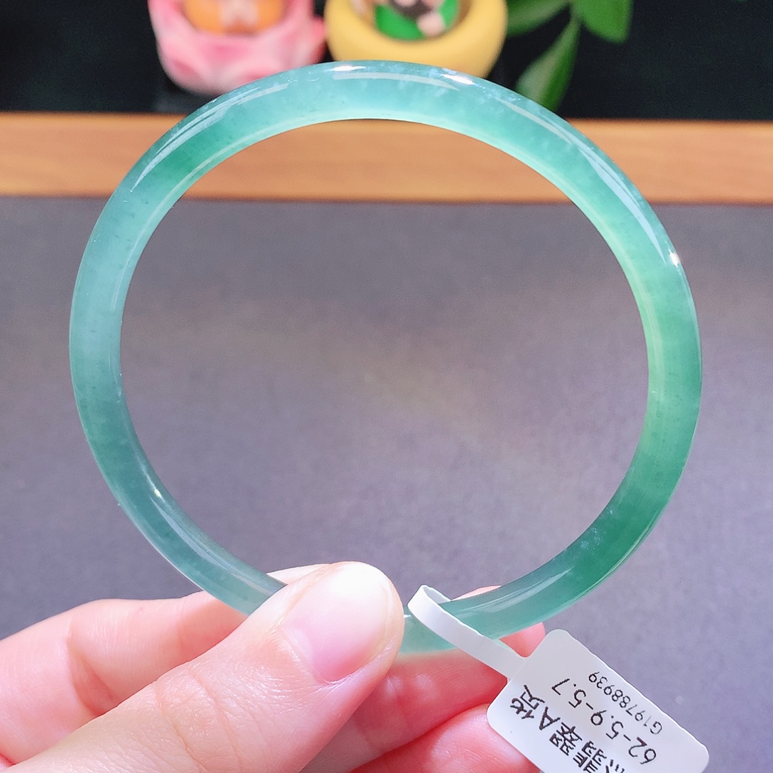 翡翠未镶嵌手镯天然翡翠