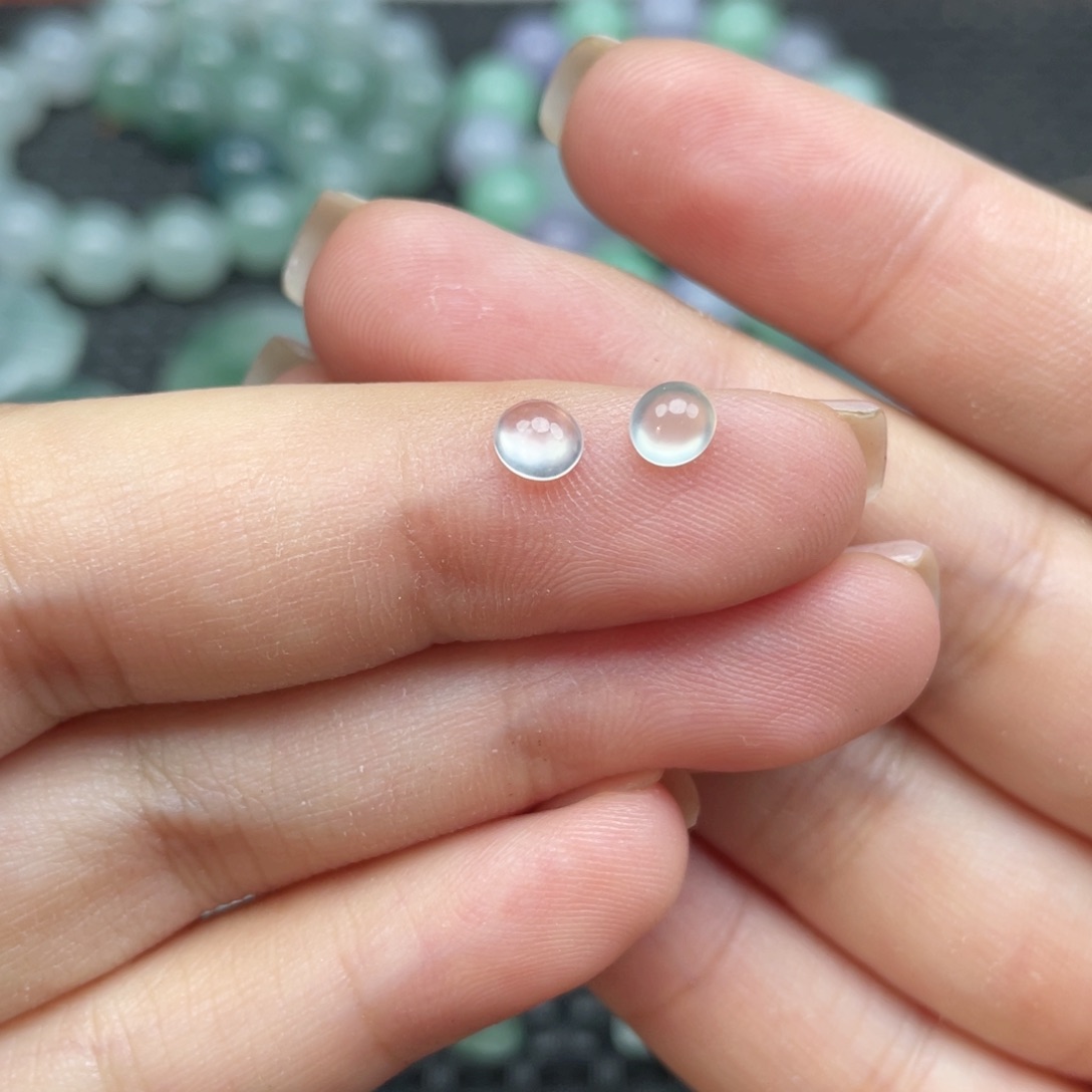 未镶嵌挂件翡翠  翡翠