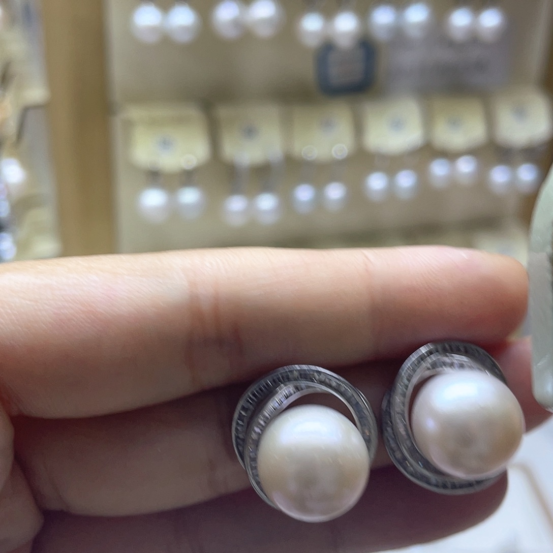 银S925镶嵌淡水珍珠耳饰
