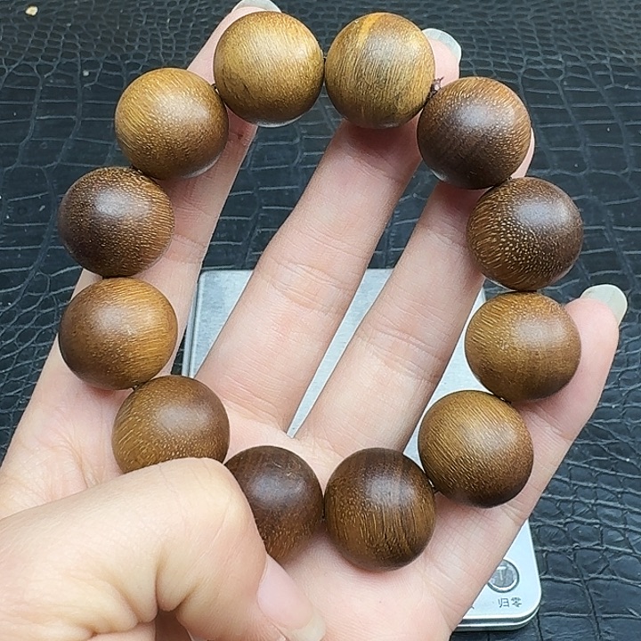 沉香碎屑沉香黄油格02