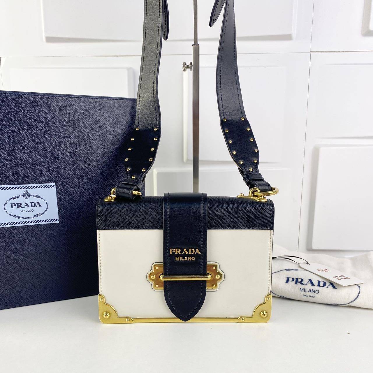 胖虎奥斯汀/普拉达/95新/公价0/箱包/斜挎包/312505220101