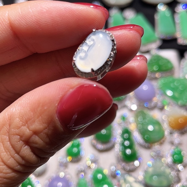 翡翠银S925镶嵌颈饰