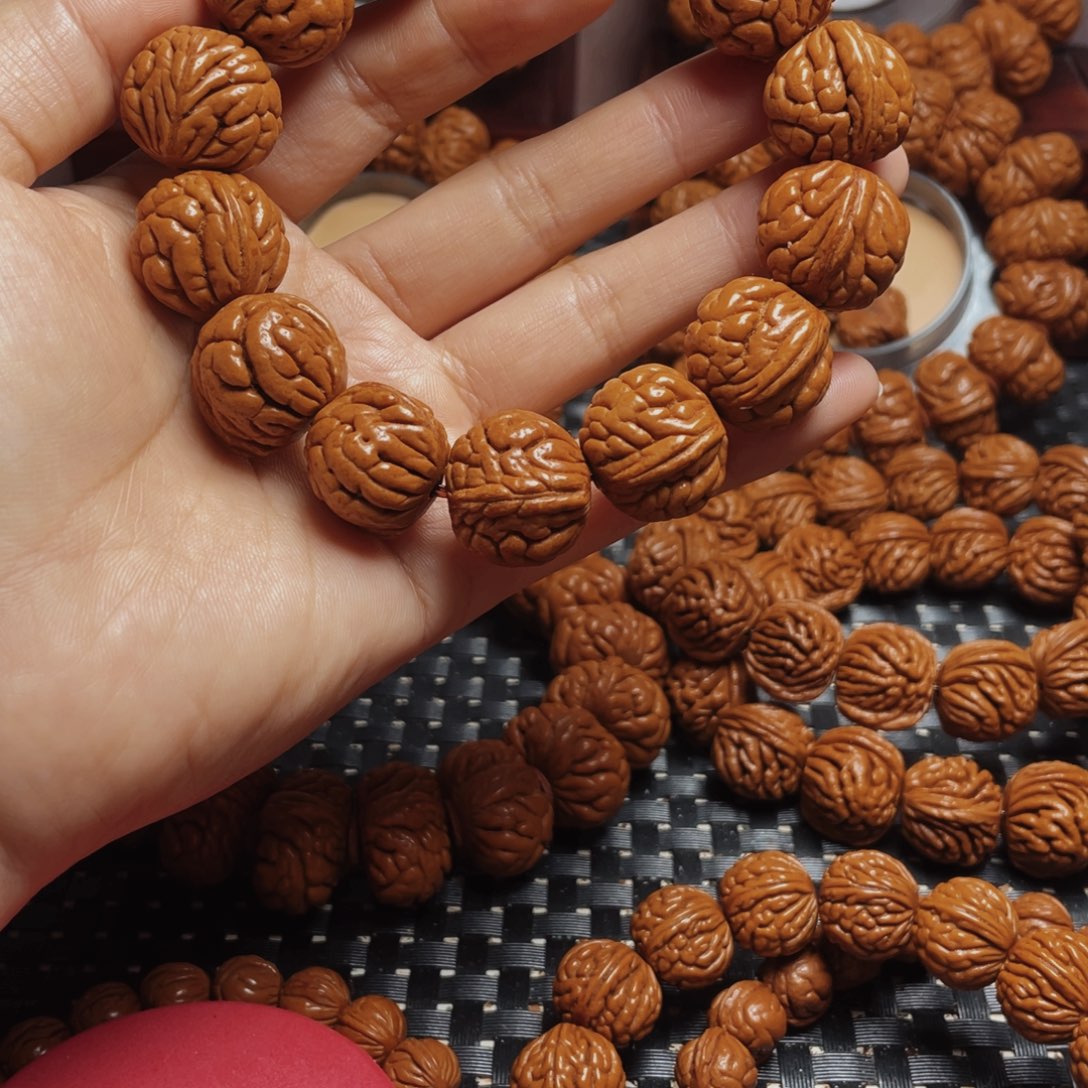 桃核手串翁****市秦岭龙纹桃核